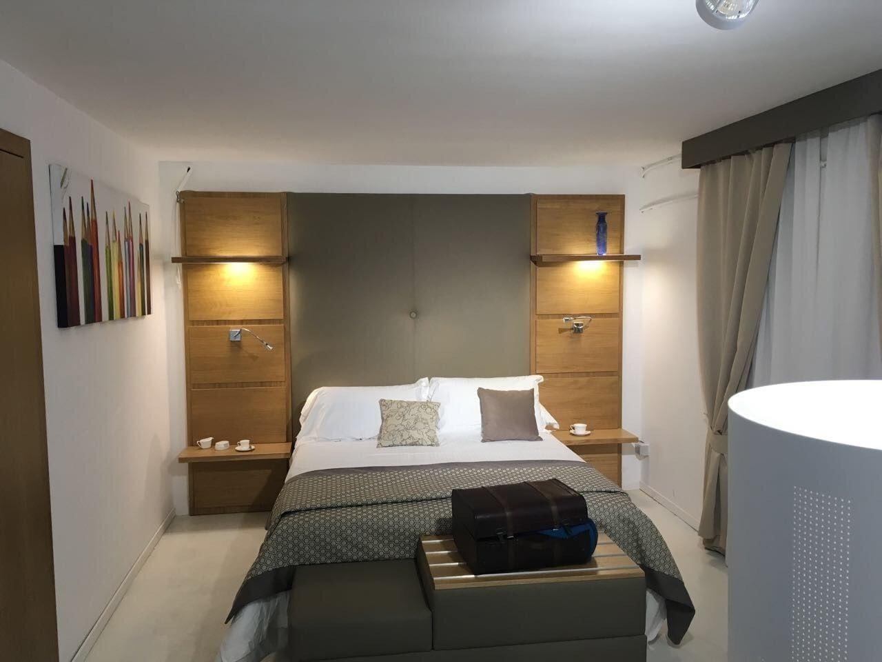 Hotiday Room Collection - Napoli Residenza Scarlatti Dış mekan fotoğraf