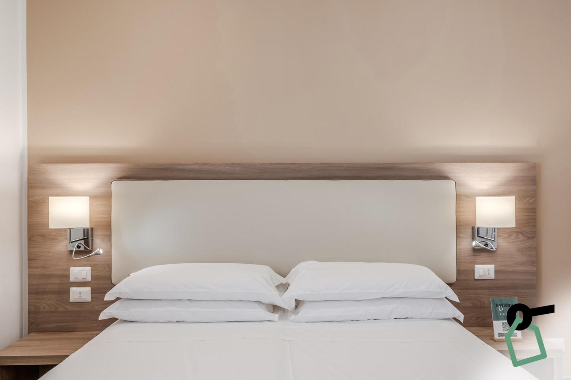 Hotiday Room Collection - Napoli Residenza Scarlatti Dış mekan fotoğraf